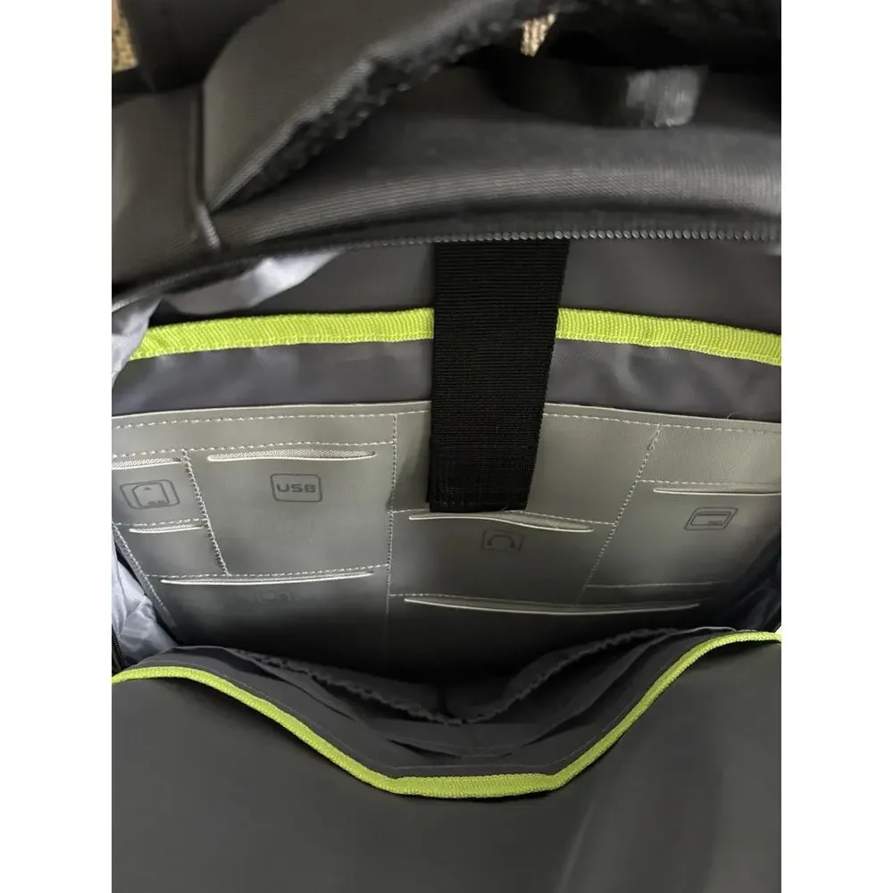 Covax Laptop Backpack for 14 in Laptop Polyester Padded Black/Gray/Green